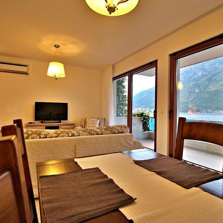 Apartment Miramare Kotor Bagian luar foto