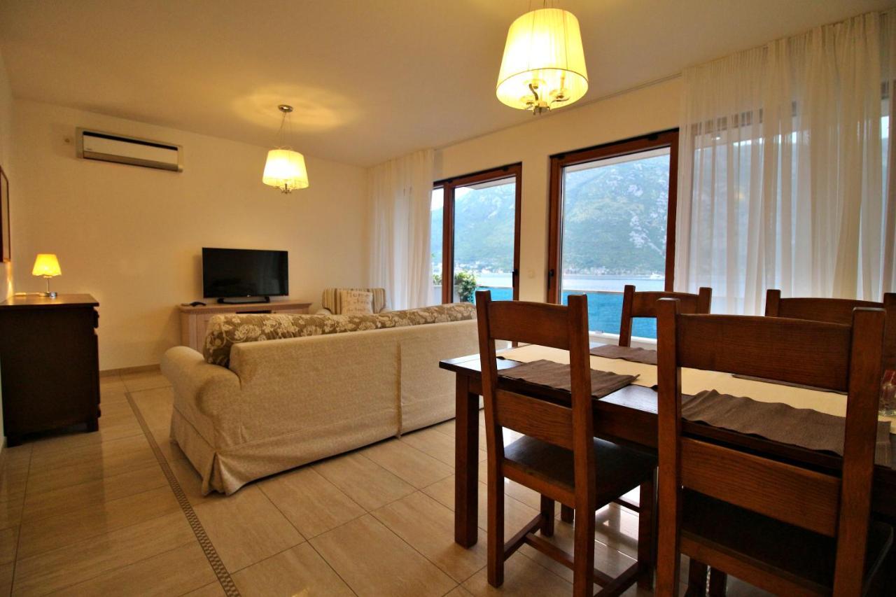 Apartment Miramare Kotor Bagian luar foto