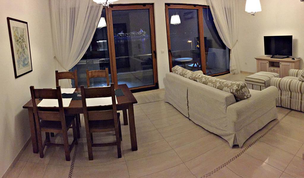 Apartment Miramare Kotor Bagian luar foto