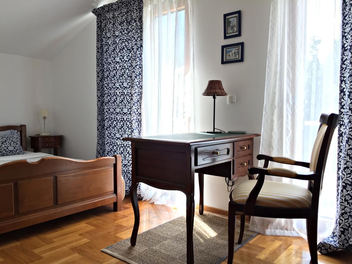 Apartment Miramare Kotor Bagian luar foto