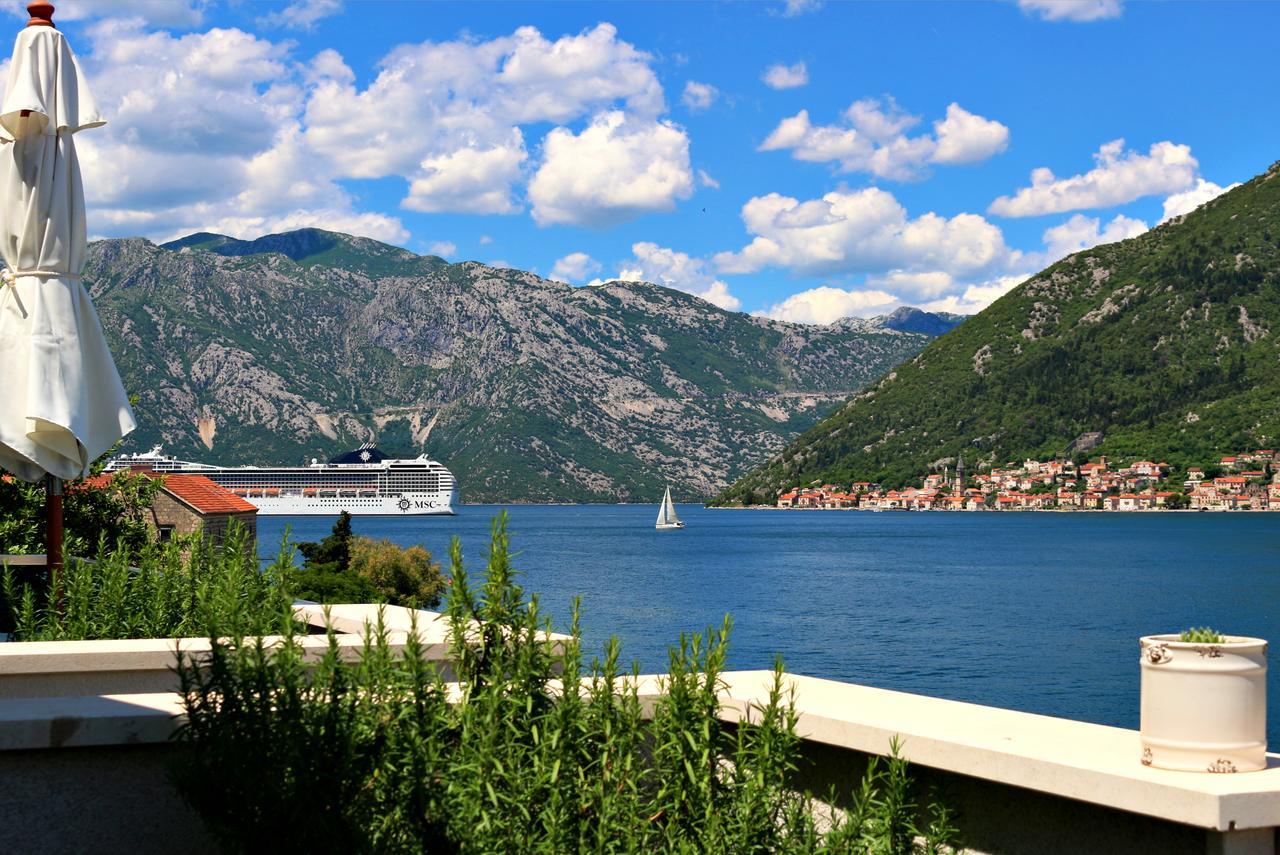 Apartment Miramare Kotor Bagian luar foto