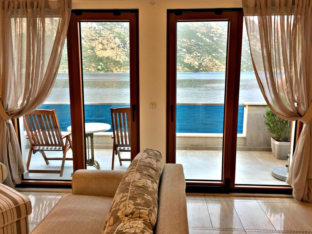 Apartment Miramare Kotor Bagian luar foto